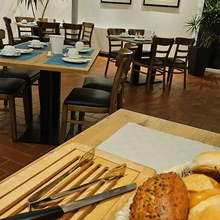 Ξενοδοχείο Hoeper 2*